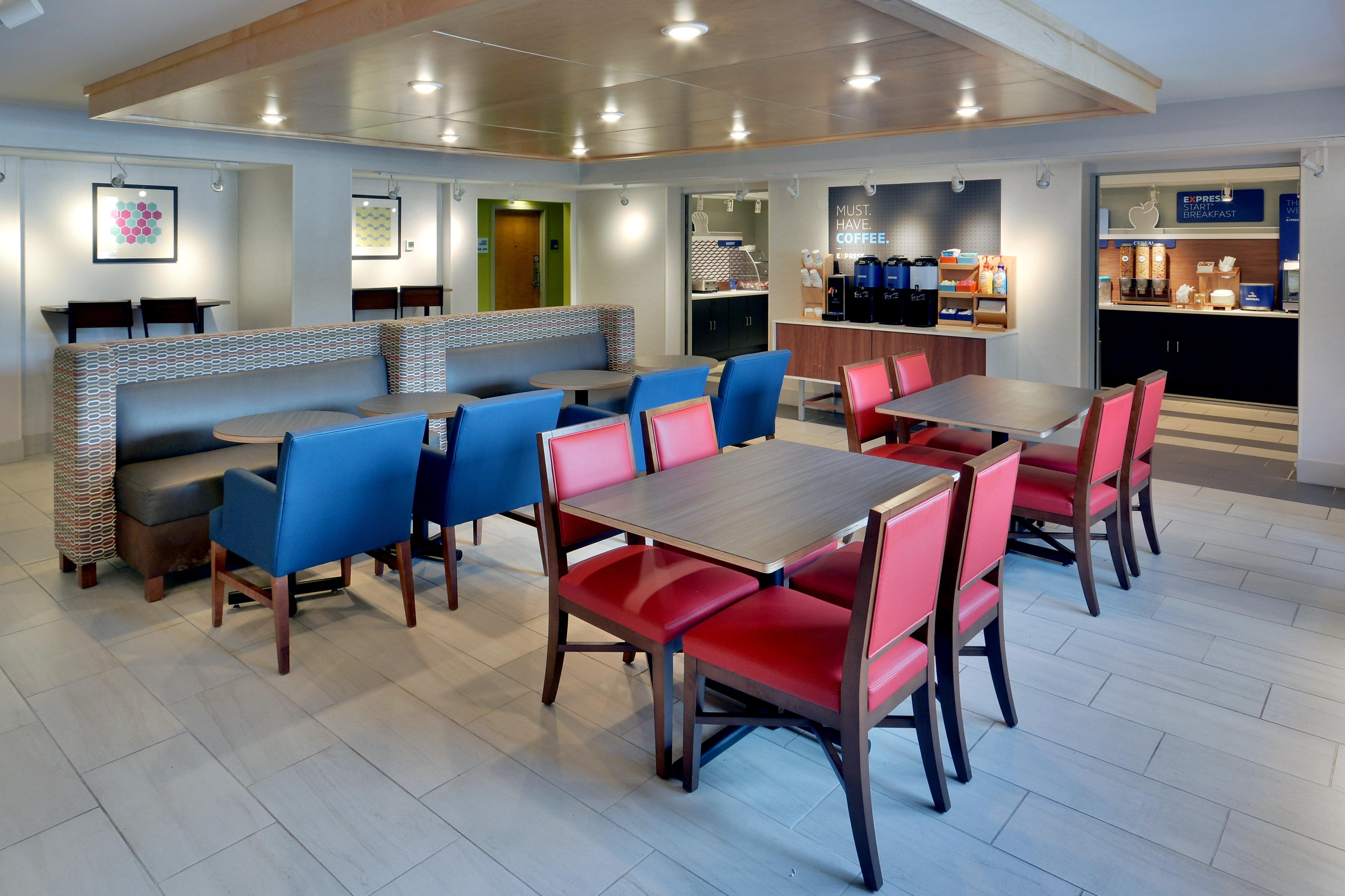 Holiday Inn Express Danville By Ihg Zewnętrze zdjęcie