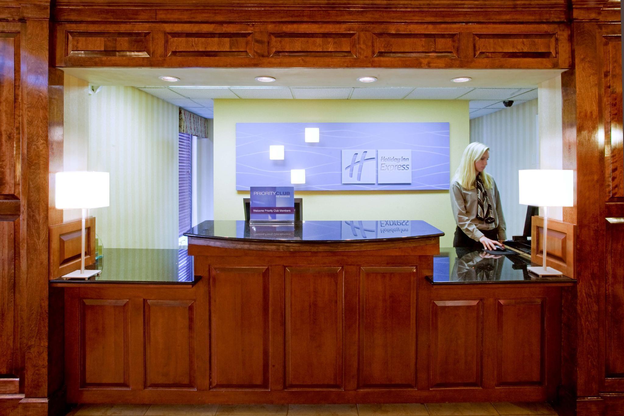 Holiday Inn Express Danville By Ihg Zewnętrze zdjęcie