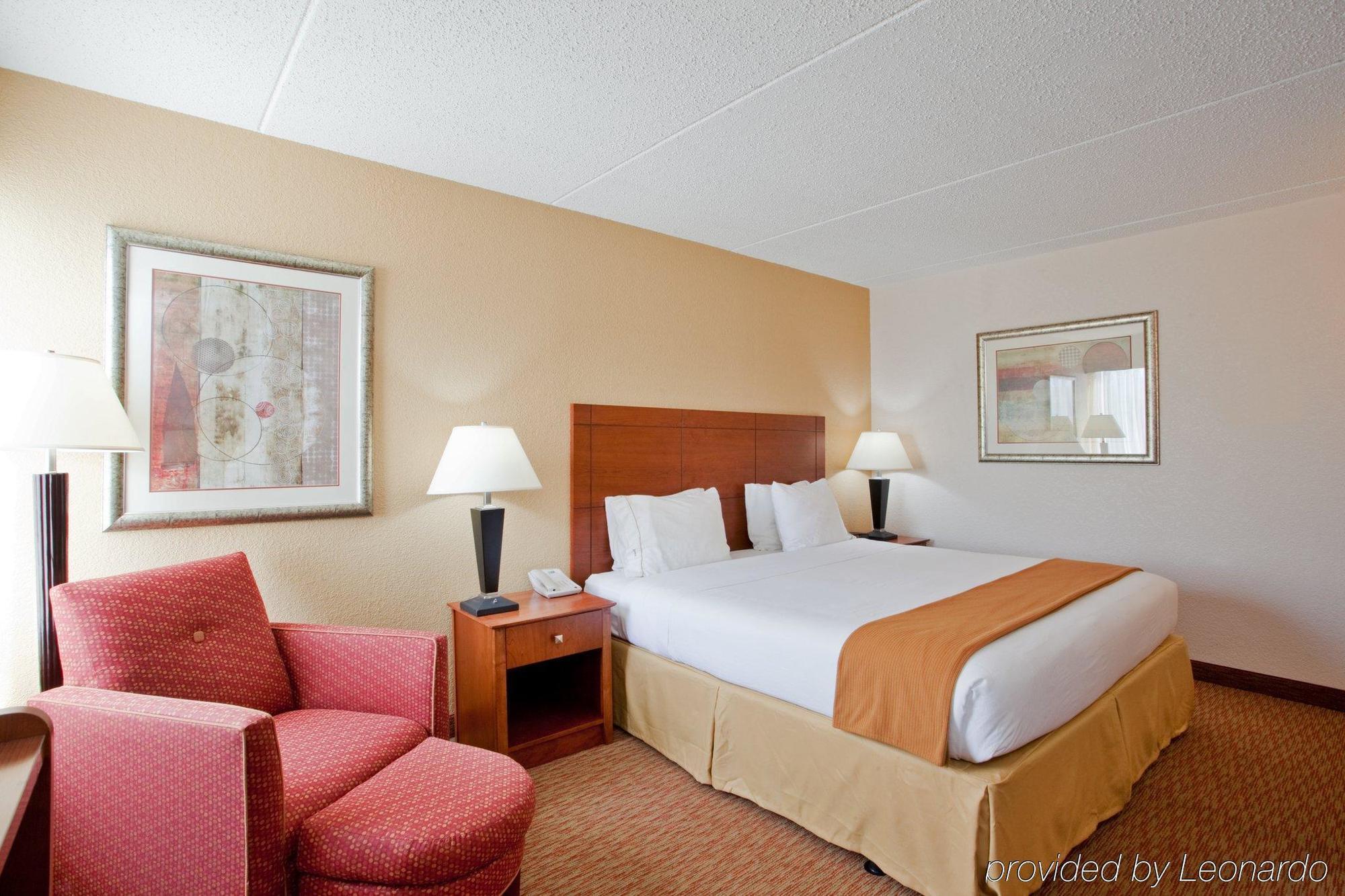 Holiday Inn Express Danville By Ihg Zewnętrze zdjęcie